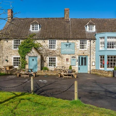 The Horse And Groom Inn Malmesbury Εξωτερικό φωτογραφία