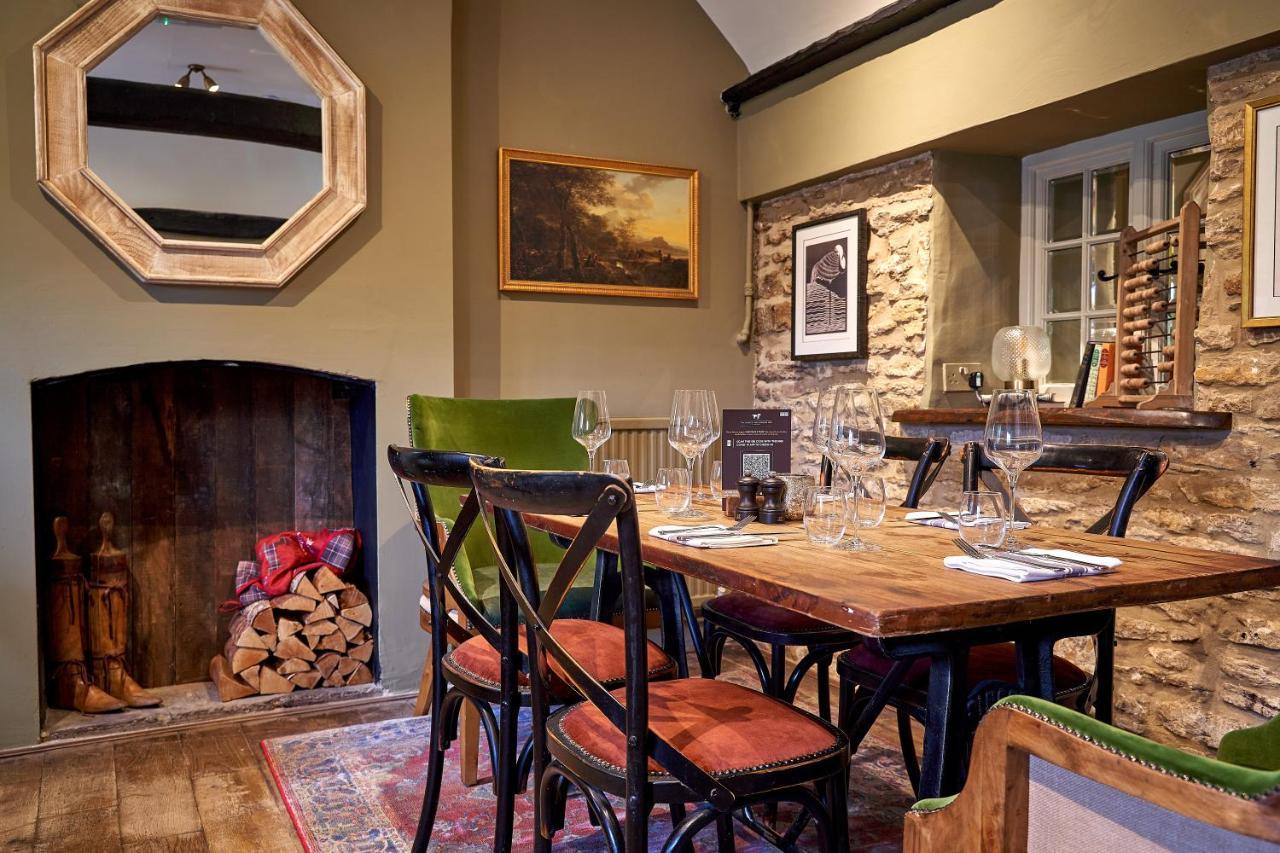 The Horse And Groom Inn Malmesbury Εξωτερικό φωτογραφία